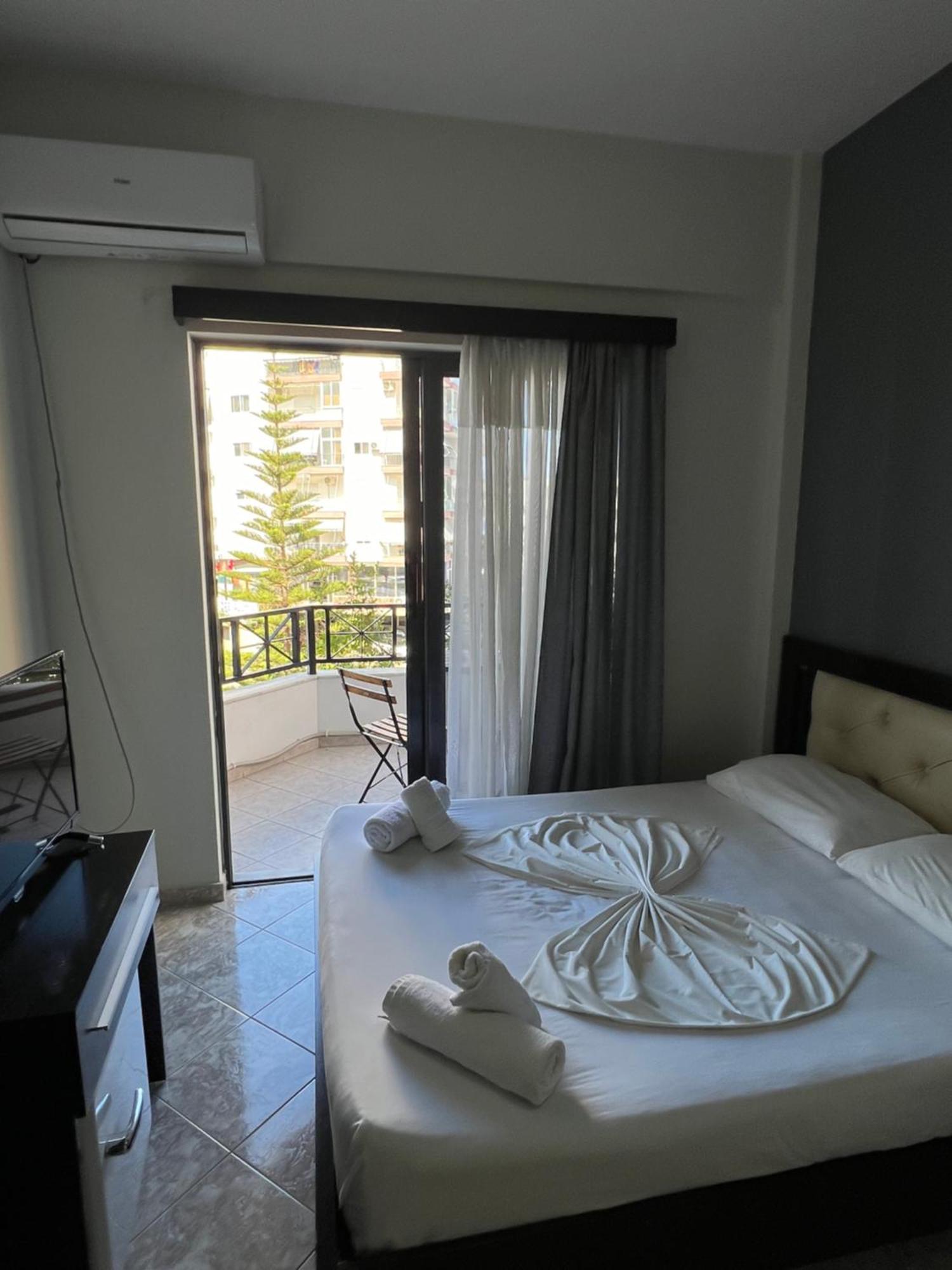 Prive City Hotel Sarande Exterior photo